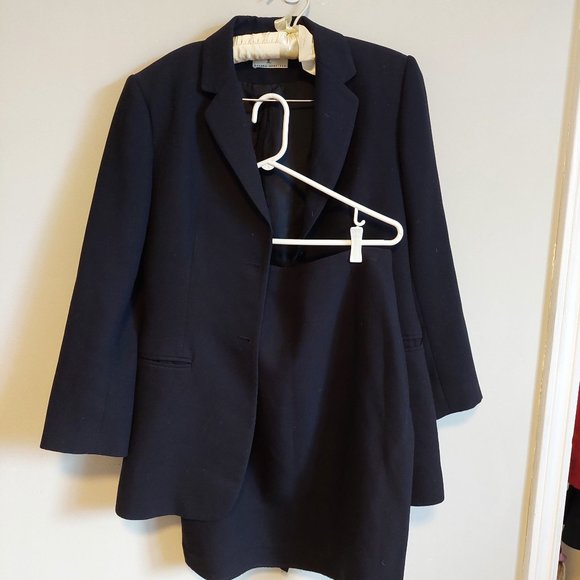 FEMME DE CARRIERE Business Skirt Blazer Suit, Black, Size 36 /Us 6 - Picture 1 of 13